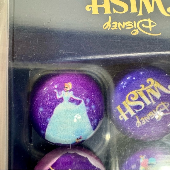 NWT. Disney Cruise Line Magnet set. DCL Disney Wish Cinderlla Gus Jaq Magnet set - Picture 6 of 9